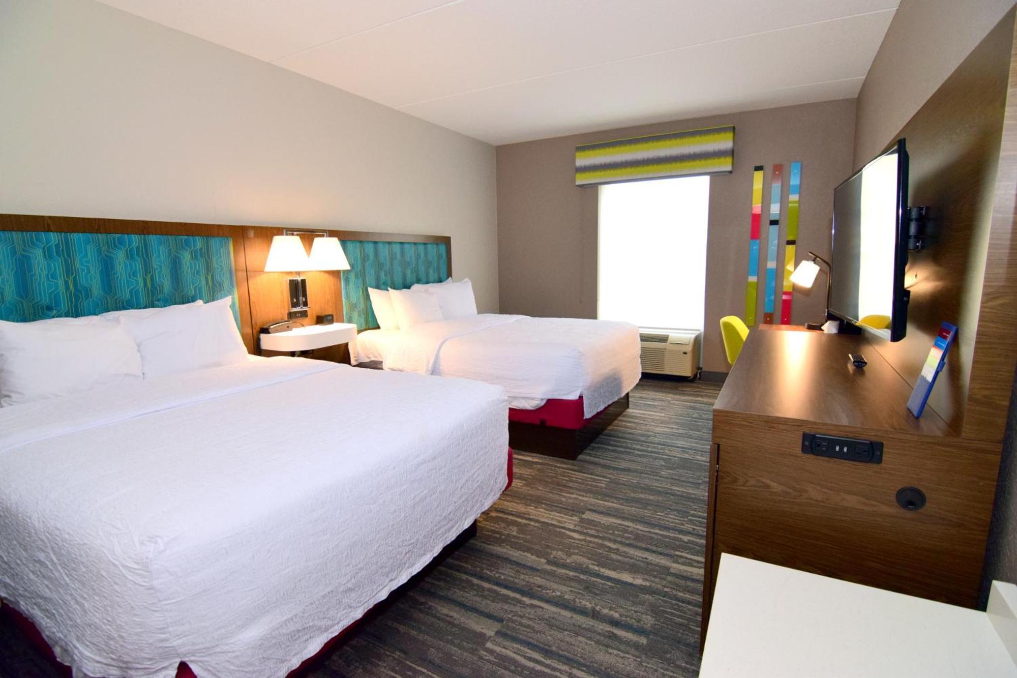 Hotel Hampton Tavares