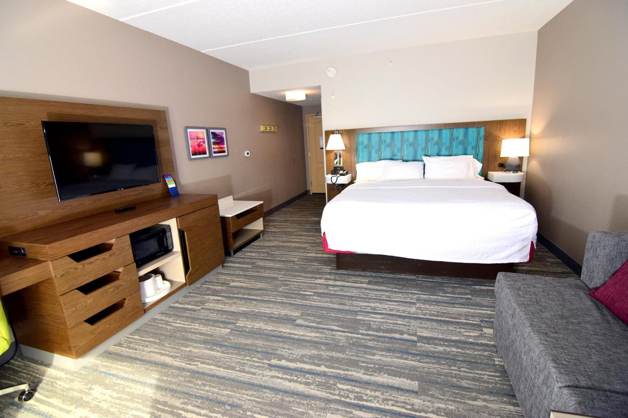 Hotel Hampton Tavares