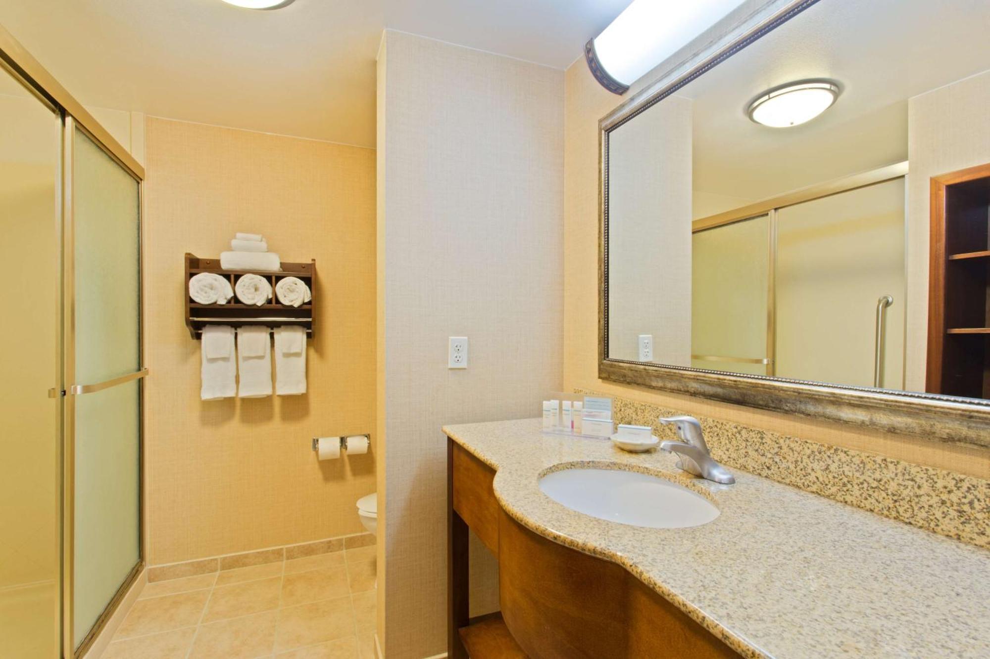 Hampton Tavares 3*