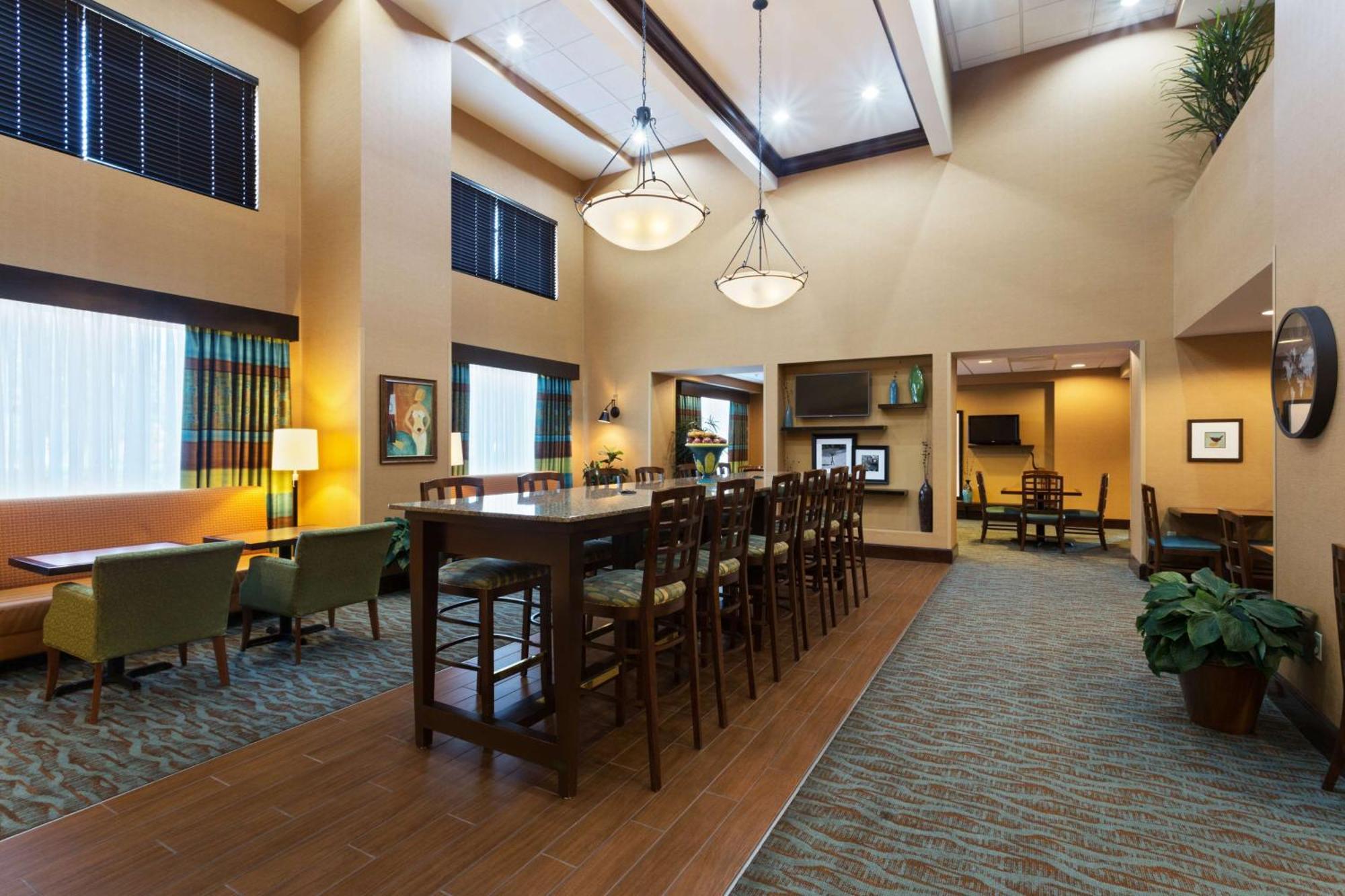 Hampton Tavares Leesburg